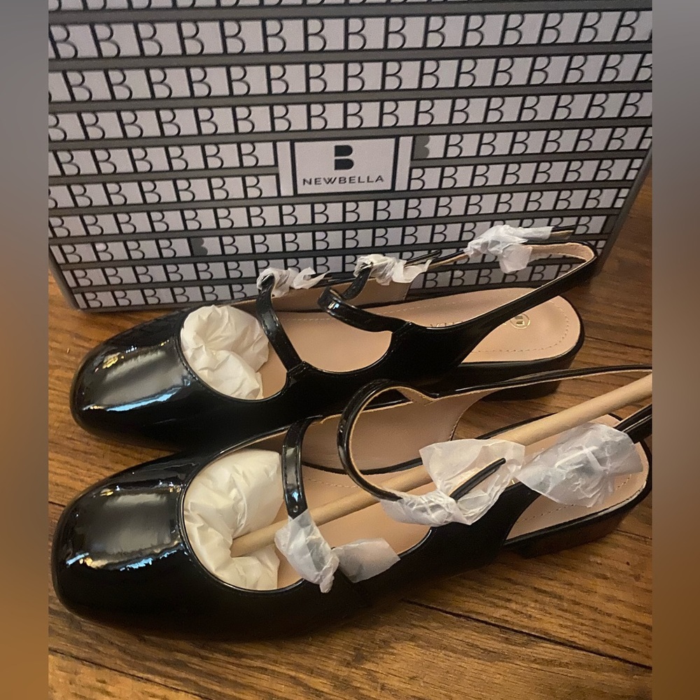 New Bella womens 7.5 Black Women's Shoes-NEW